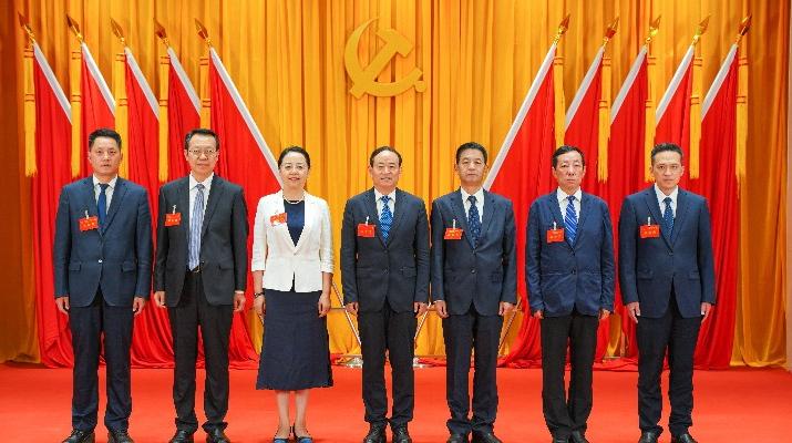 5月27日下午，中国共产党<a href='http://5877444.dongyvietnam.net'>正规电子游艺网址</a>第一次代表大会胜利闭幕。大会选举产生了中国共产党<a href='http://5877444.dongyvietnam.net'>正规电子游艺网址</a>第一届“两委”委员。大会以无记名投票方式差额选举产生了<a href='http://5877444.dongyvietnam.net'>正规电子游艺网址</a>第一届党委委